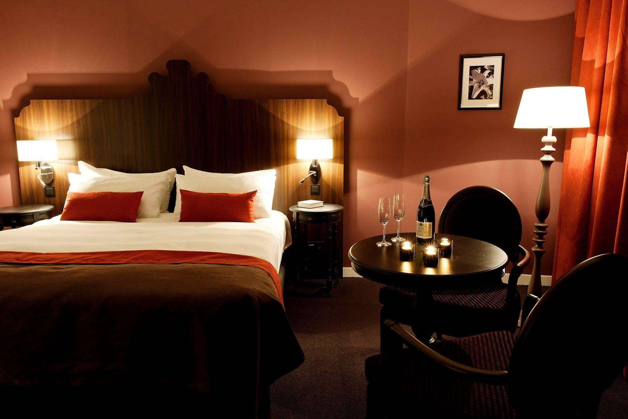 Boutique Hotel Corona Den Haag Ngoại thất bức ảnh