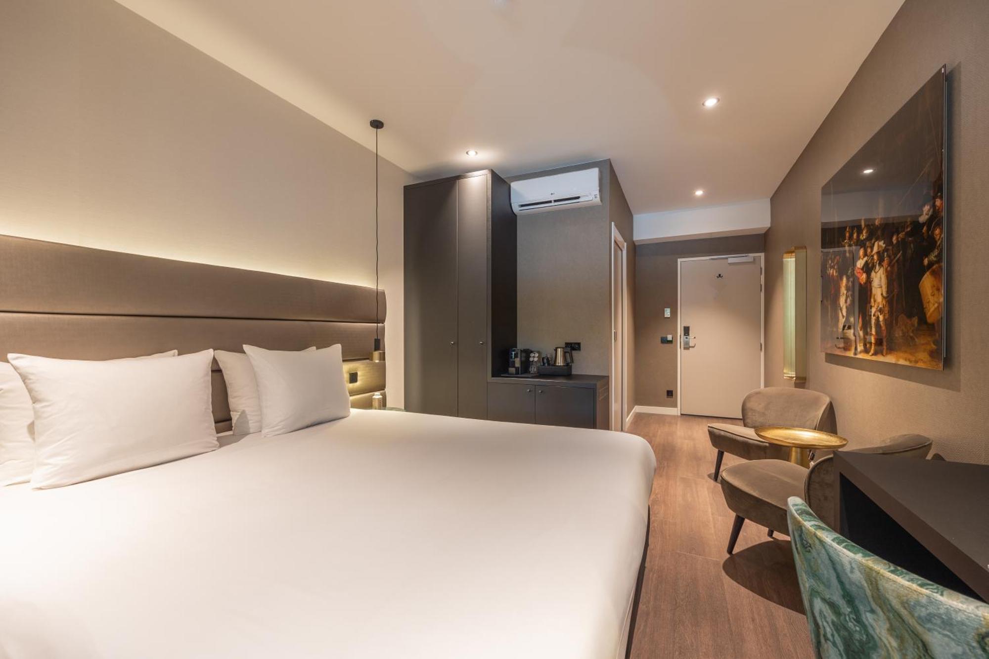 Boutique Hotel Corona Den Haag Phòng bức ảnh