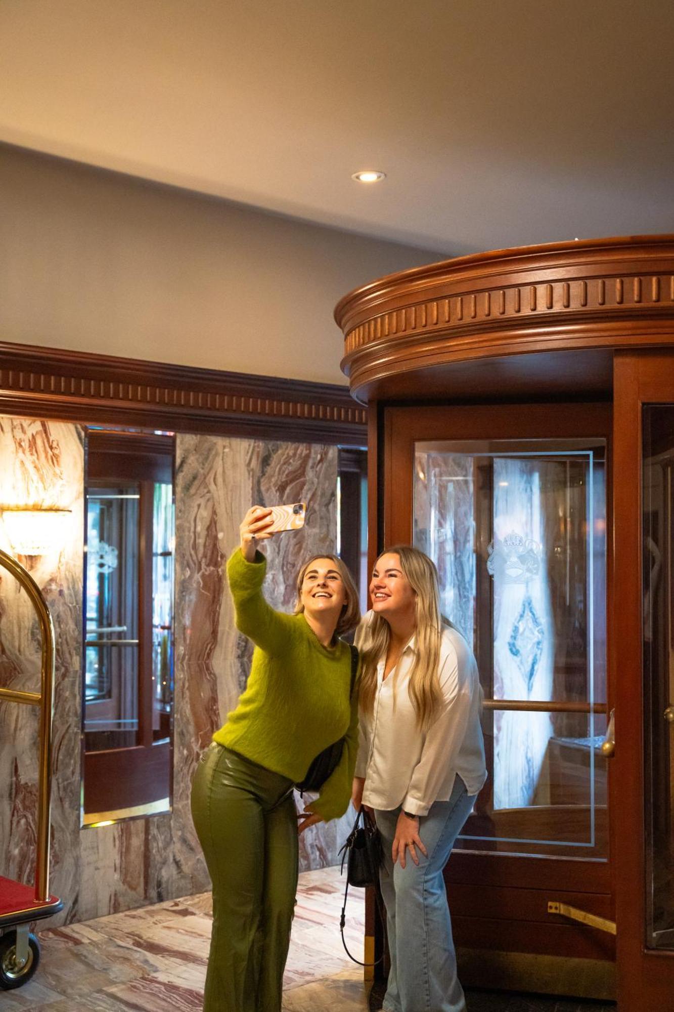 Boutique Hotel Corona Den Haag Ngoại thất bức ảnh